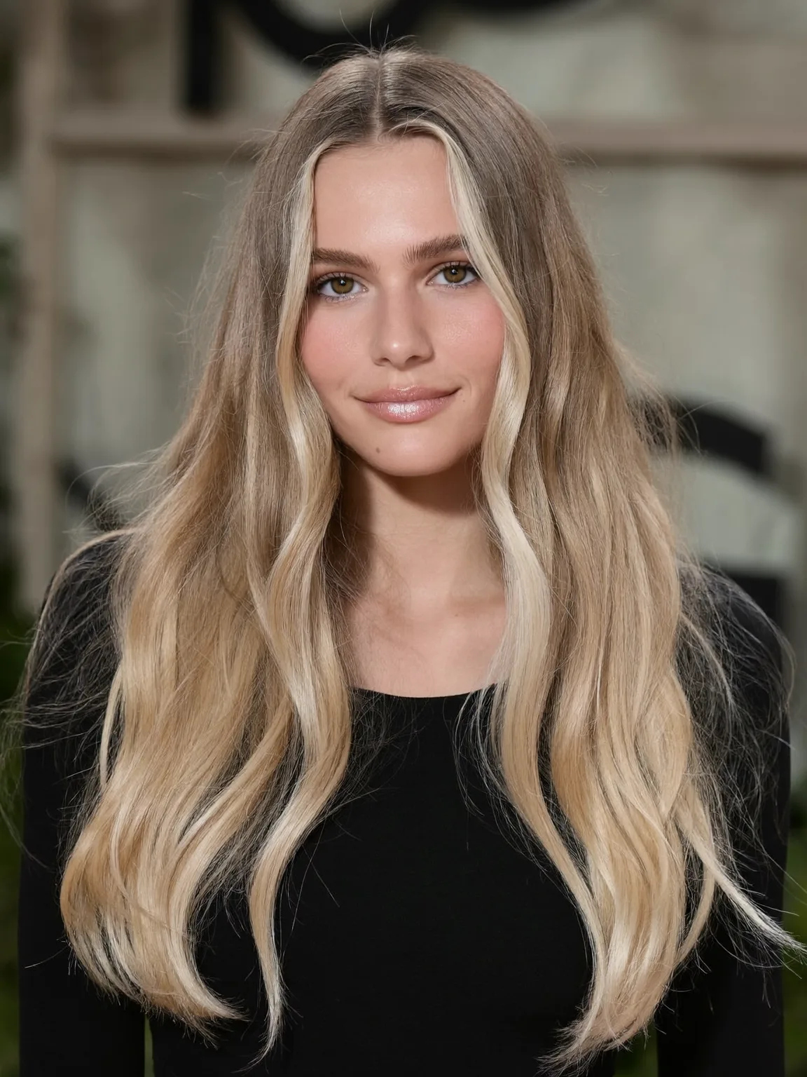 sandy blonde with natural highlights long layers